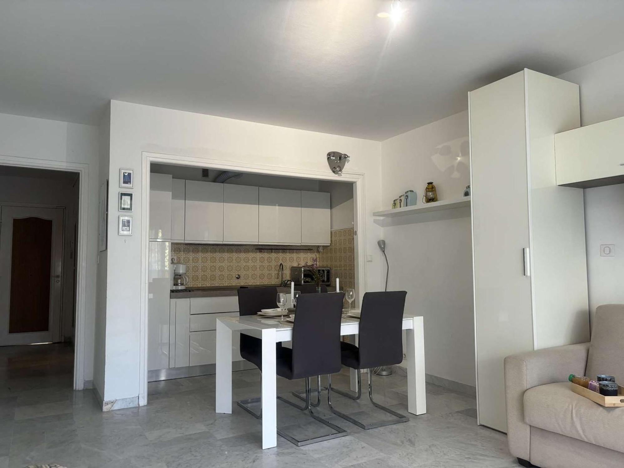 Studio Lumineux 4 Pers, Proche Plage, Terrasse, Parking, Wifi - Fr-1-252-71 Διαμέρισμα Αντίμπ Εξωτερικό φωτογραφία